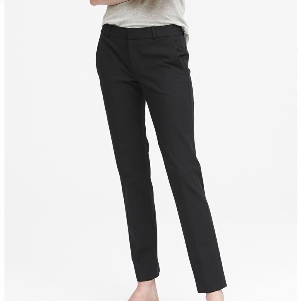 NWT Caposhie Stretch Slim Fit Pants